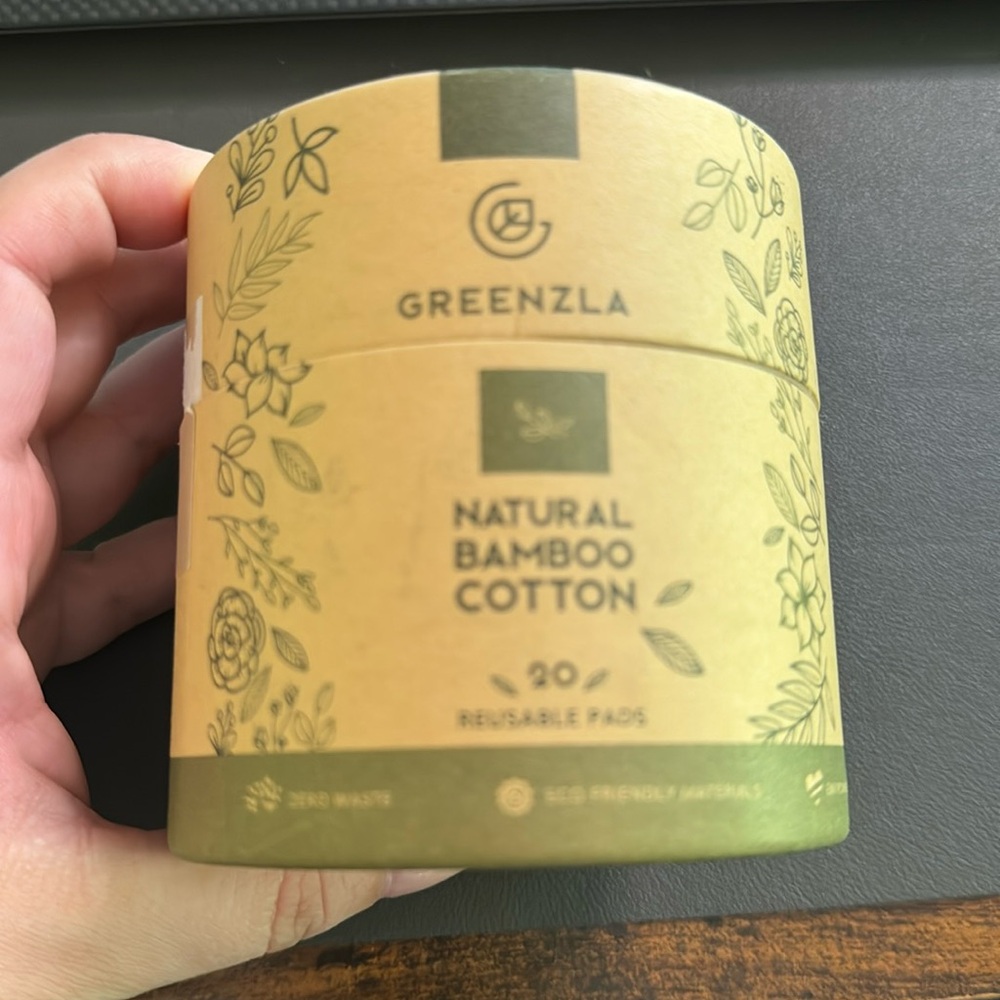 BNIB Greenspan reusable face pads